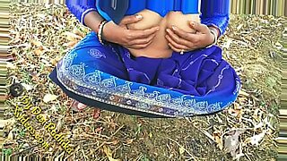 Village couple enjoying sex in khet video caught by locals